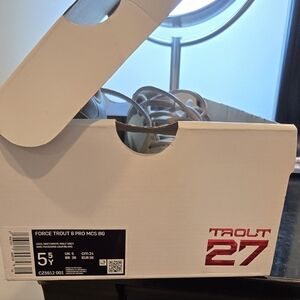 Nike Force Trout 27 Cleats